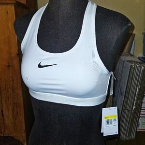 Women's white Nike Swoosh Dri Fit sports bra size small  NWT